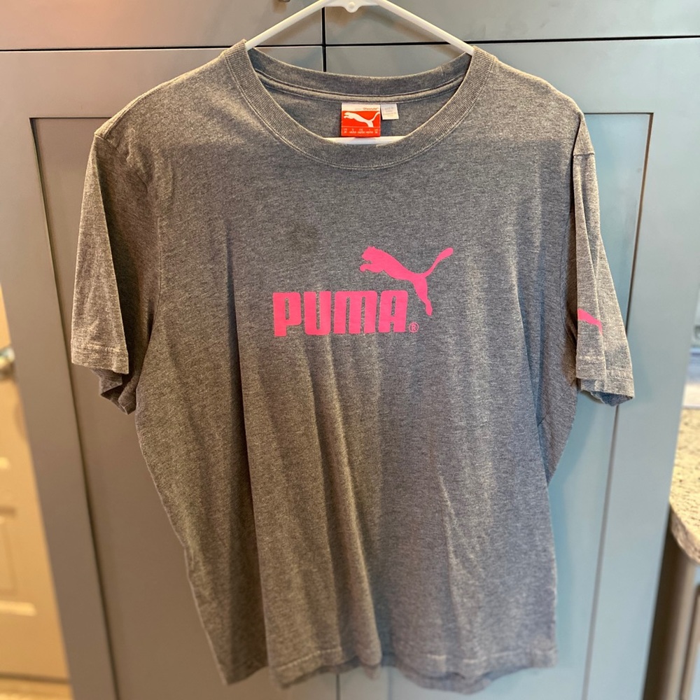 Pre- owned washed- small stain on shirt